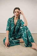 Twinset in groen ikat dessin in katoenen kwaliteit